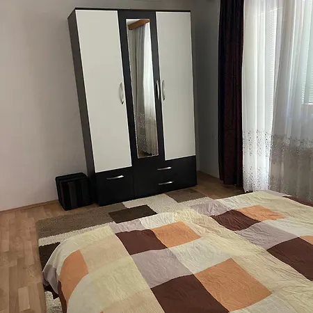 Muzur Apartment